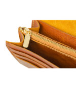 Madame Gilberte – Camel Women’s Leather Wallet zip detail